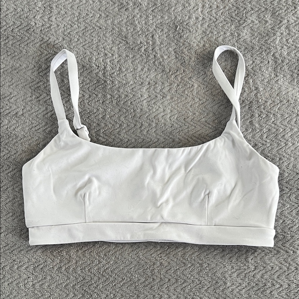 Balance Athletica Vitality Cloud White Square Neck Sports Bralette Size Medium